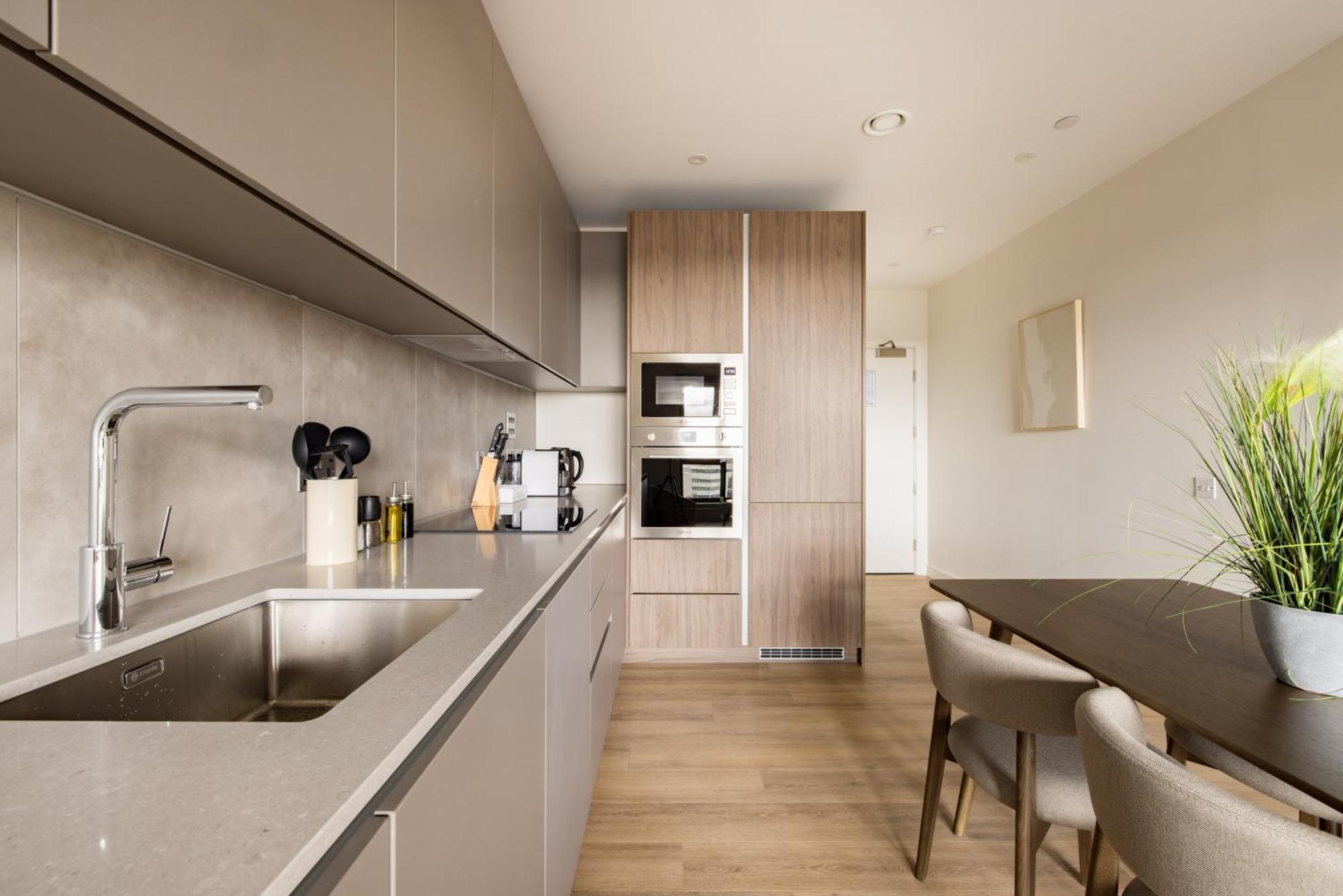 Charles Hope London Greenford Greenford  Exteriör bild