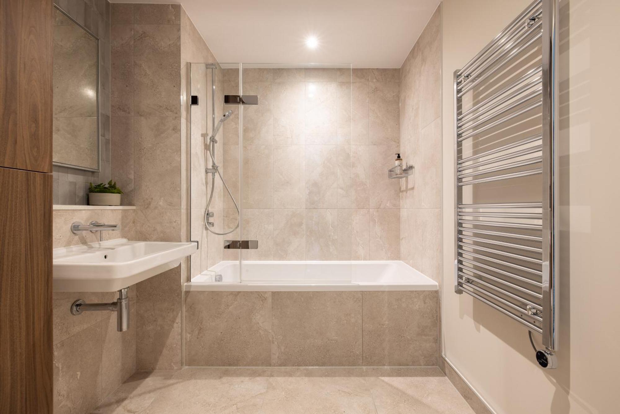 Charles Hope London Greenford Greenford  Exteriör bild