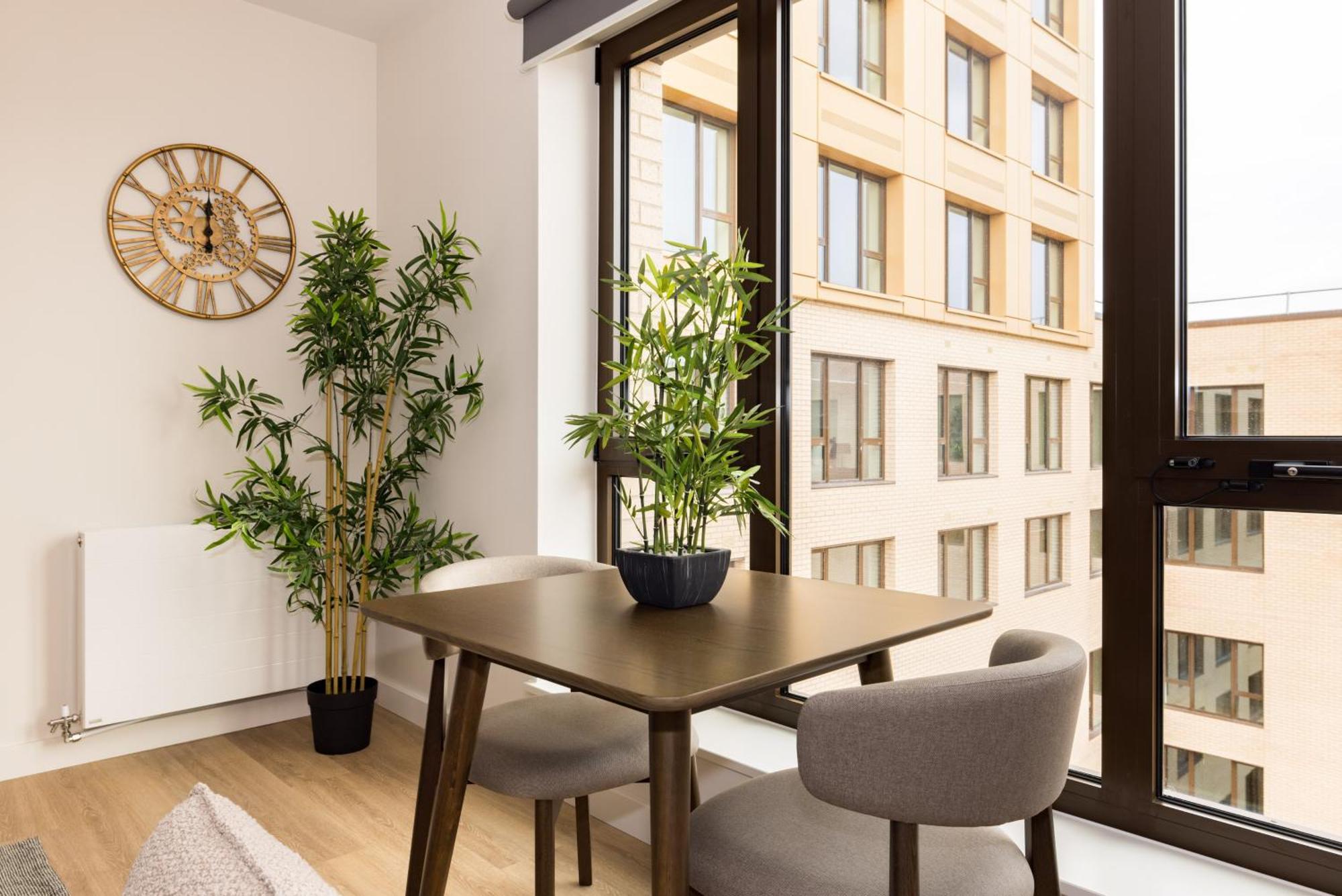 Charles Hope London Greenford Greenford  Exteriör bild